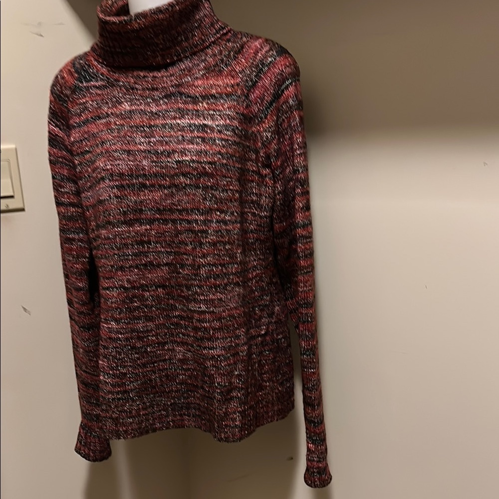 Columbia turtle neck women’s sweater Large